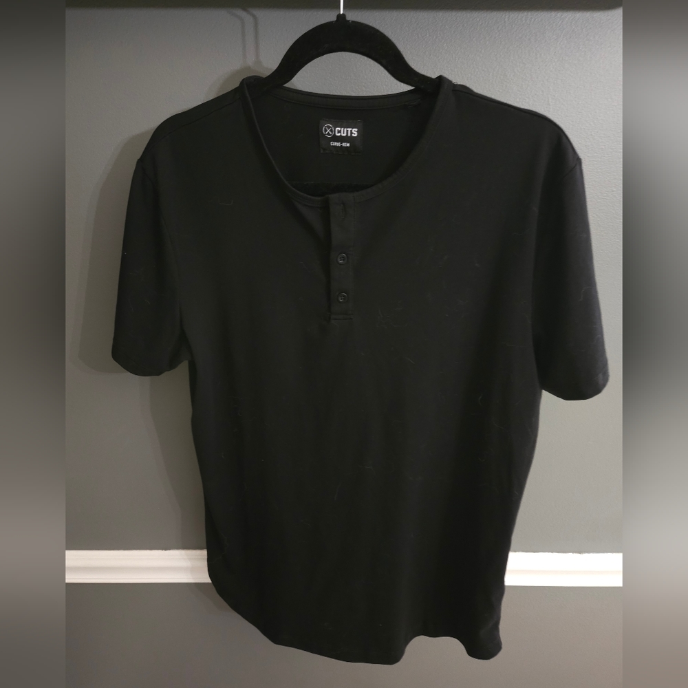 Cuts Clothing AO Henley Curve Hem - Black